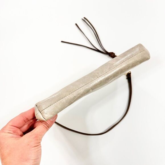 Hobo taupe leather wristlet purse with long crossbody strap - Picture 6 of 13